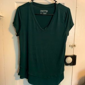 Latched Mama boyfriend nursing tee